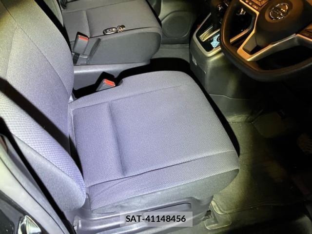 Nissan SERENA 2017-08 7272914-15