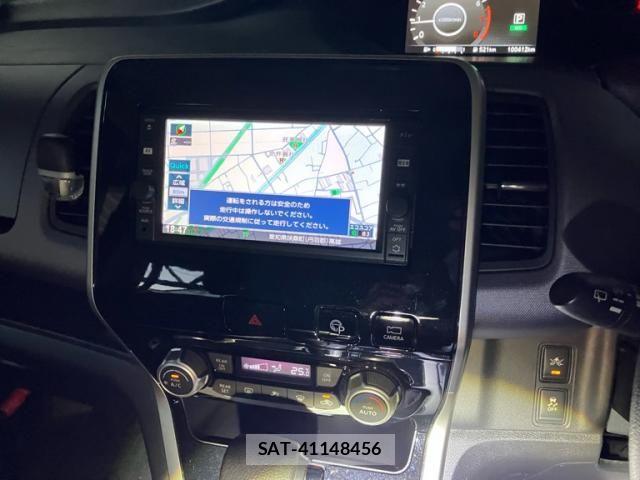 Nissan SERENA 2017-08 7272914-22
