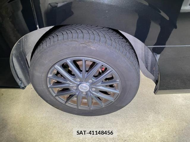 Nissan SERENA 2017-08 7272914-4