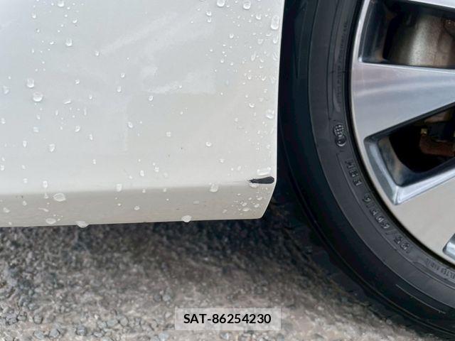Nissan SERENA 2017-01 7272919-16