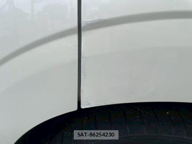 Nissan SERENA 2017-01 7272919-21