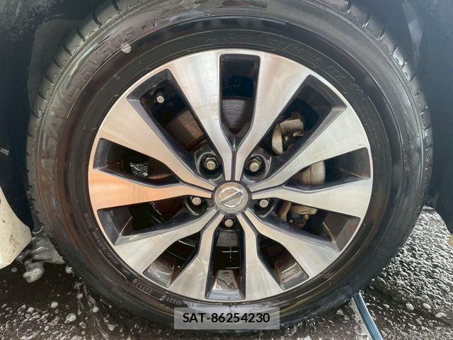 Nissan SERENA 2017-01 7272919-2