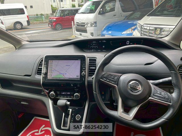 Nissan SERENA 2017-01 7272919-6