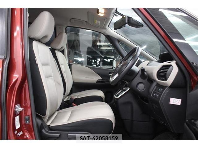 Nissan SERENA 2016-08 7272909-28