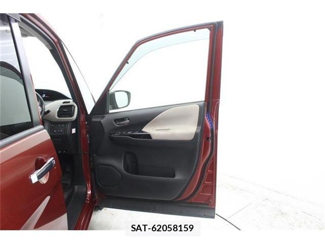 Nissan SERENA 2016-08 7272909-29