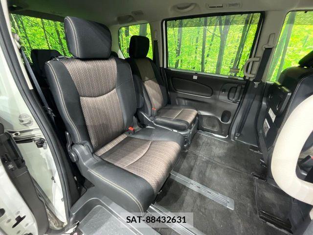 Nissan SERENA 2015-06 7330002-9
