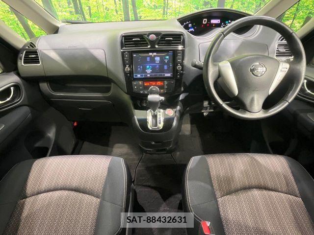 Nissan SERENA 2015-06 7330002-1