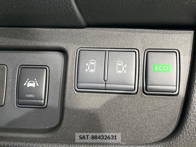 Nissan SERENA 2015-06 7330002-4