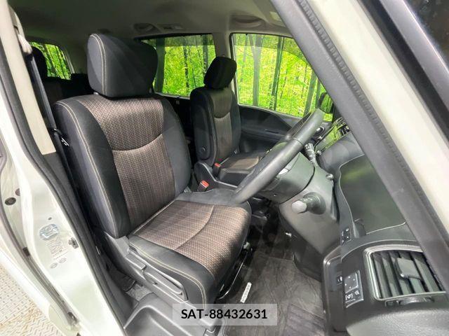 Nissan SERENA 2015-06 7330002-8