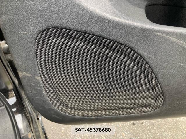 Nissan SERENA 2016-06 7330021-15