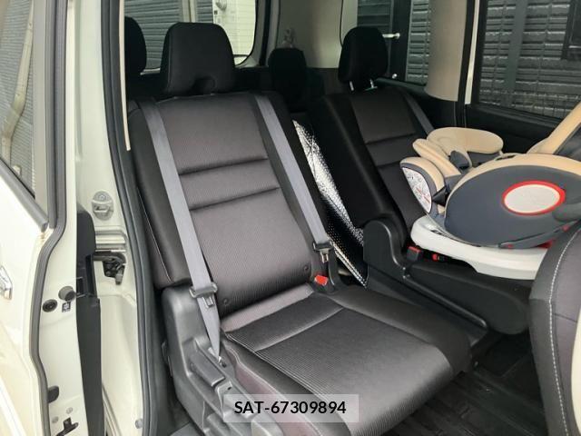 Nissan SERENA 2018-04 7329992-9