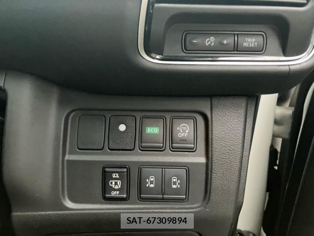 Nissan SERENA 2018-04 7329992-11