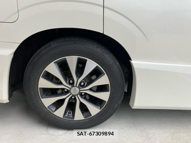 Nissan SERENA 2018-04 7329992-3