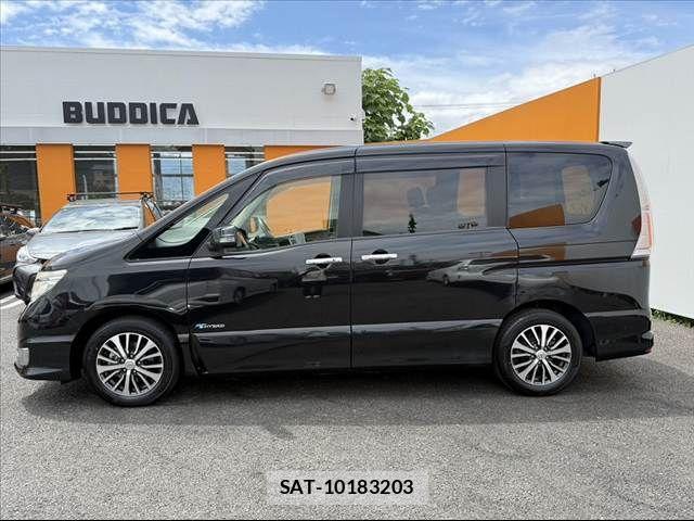 Nissan SERENA 2015-09 7330003-10