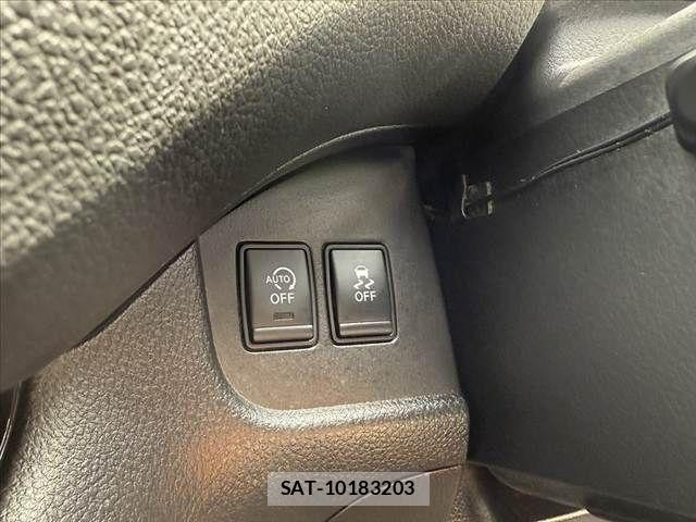 Nissan SERENA 2015-09 7330003-25