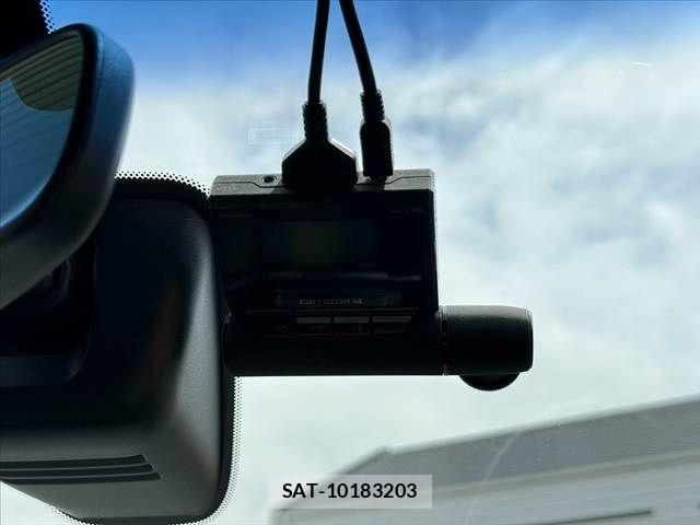 Nissan SERENA 2015-09 7330003-28