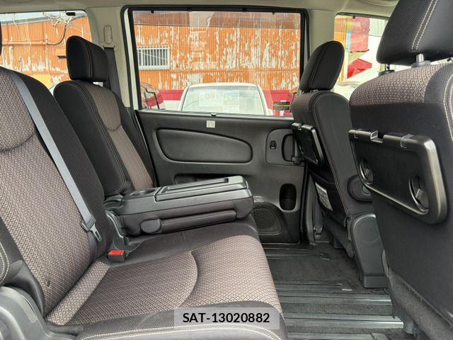 Nissan SERENA 2016-01 7330011-14