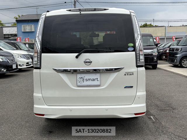 Nissan SERENA 2016-01 7330011-8