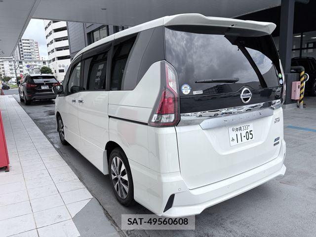 Nissan SERENA 2017-03 7330005-2