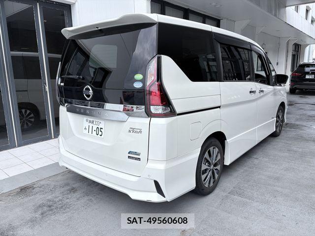 Nissan SERENA 2017-03 7330005-6