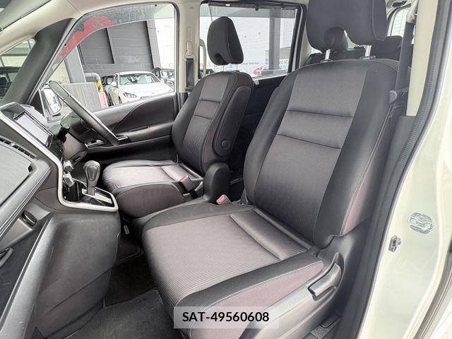 Nissan SERENA 2017-03 7330005-7