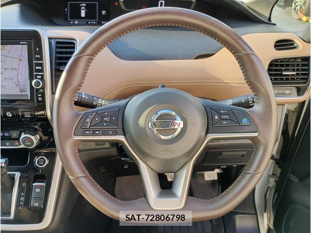 Nissan SERENA 2017-03 7329996-11
