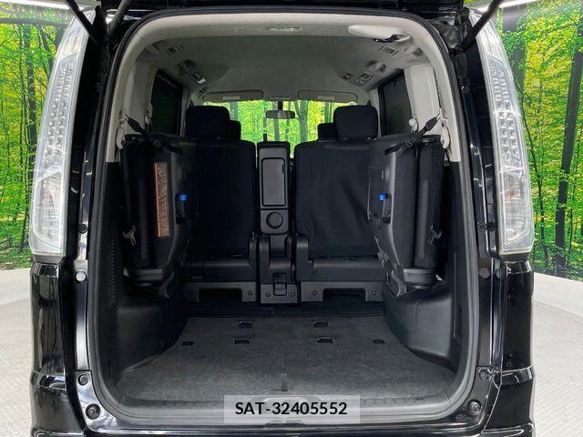 Nissan SERENA 2013-06 7330006-11