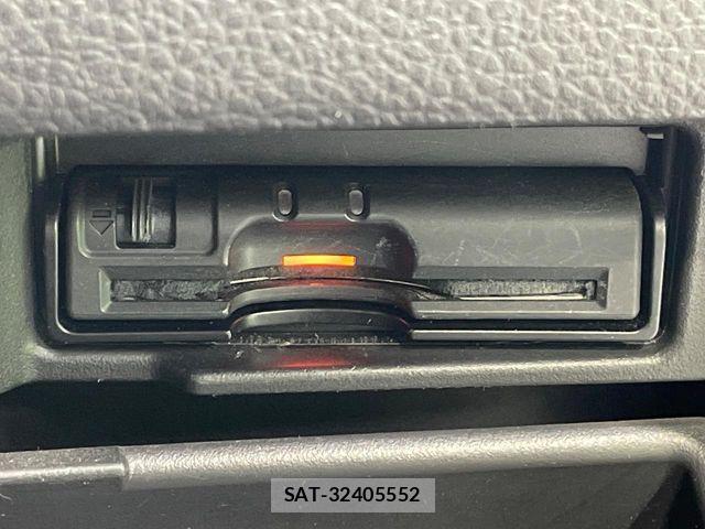 Nissan SERENA 2013-06 7330006-7