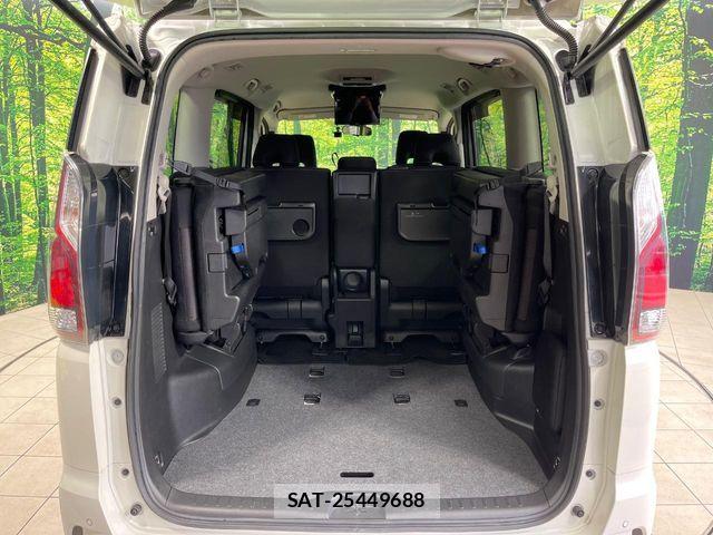 Nissan SERENA 2018-09 7329991-10