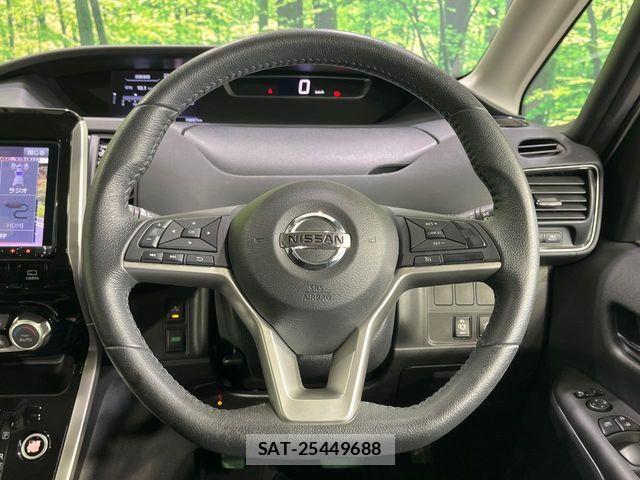 Nissan SERENA 2018-09 7329991-11