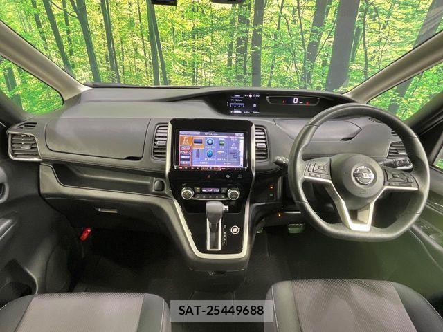 Nissan SERENA 2018-09 7329991-1
