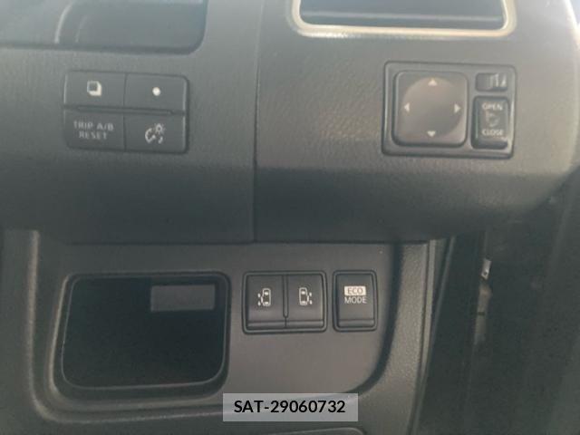 Nissan SERENA 2013-09 7330019-18