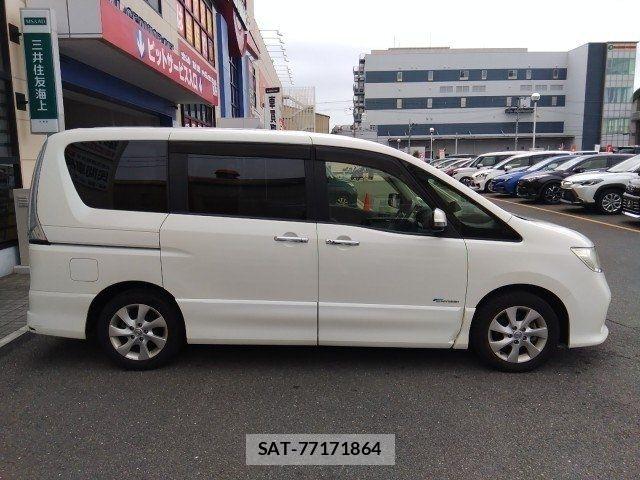 Nissan SERENA 2013-07 7330009-9
