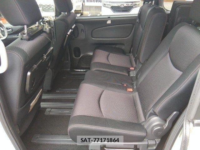 Nissan SERENA 2013-07 7330009-13