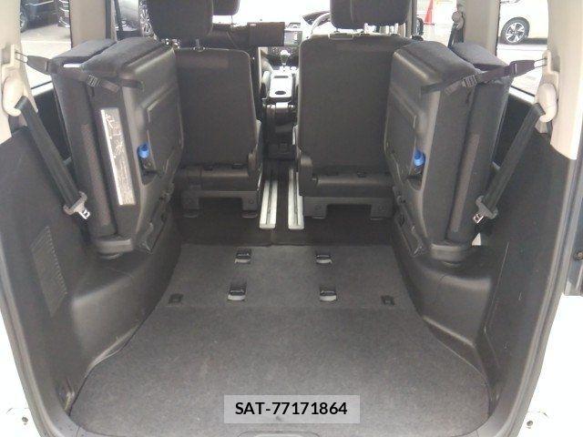 Nissan SERENA 2013-07 7330009-17
