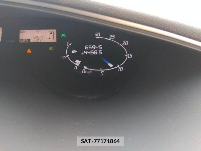 Nissan SERENA 2013-07 7330009-29