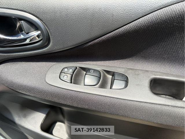 Nissan SERENA 2013-05 7330017-12