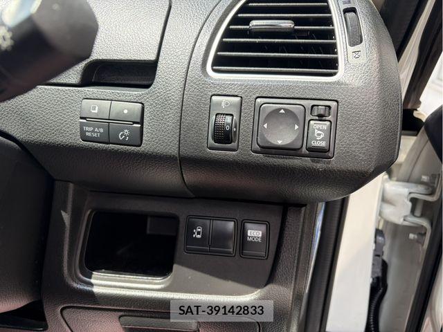 Nissan SERENA 2013-05 7330017-13