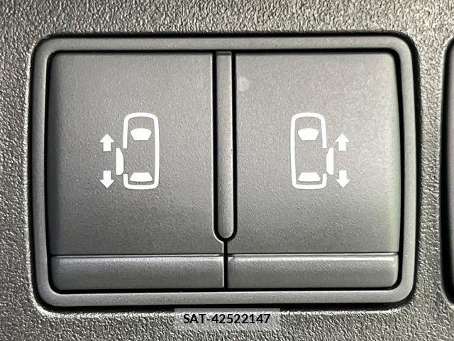 Nissan SERENA 2016-08 7329995-6