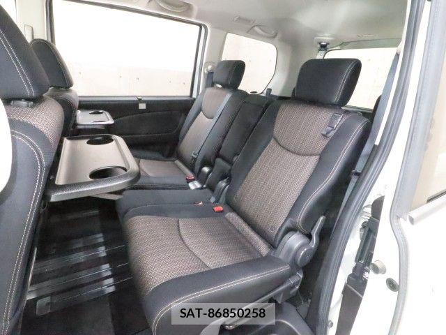Nissan SERENA 2015-07 7329998-9