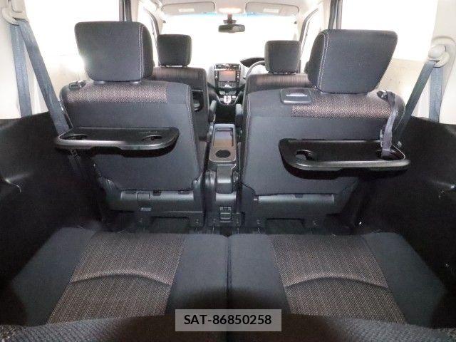 Nissan SERENA 2015-07 7329998-13