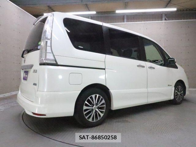 Nissan SERENA 2015-07 7329998-1