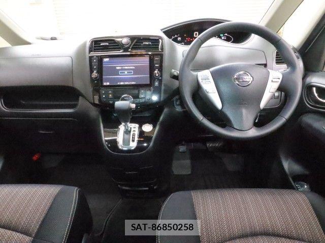 Nissan SERENA 2015-07 7329998-2