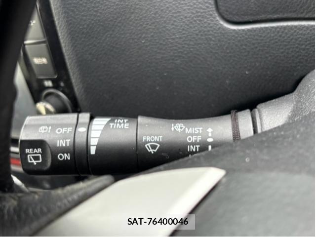 Nissan SERENA 2014-07 7330016-10
