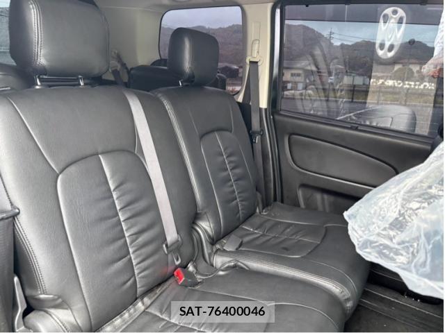Nissan SERENA 2014-07 7330016-4