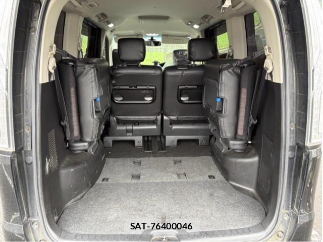 Nissan SERENA 2014-07 7330016-5