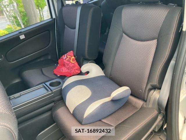 Nissan SERENA 2013-07 7330023-15