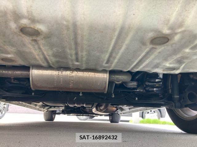Nissan SERENA 2013-07 7330023-8