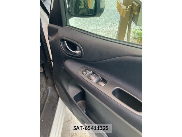 Nissan SERENA 2015-10 7330018-10