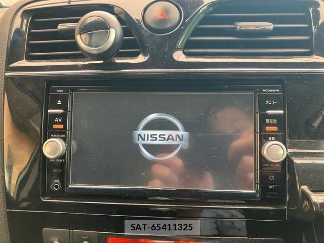 Nissan SERENA 2015-10 7330018-17